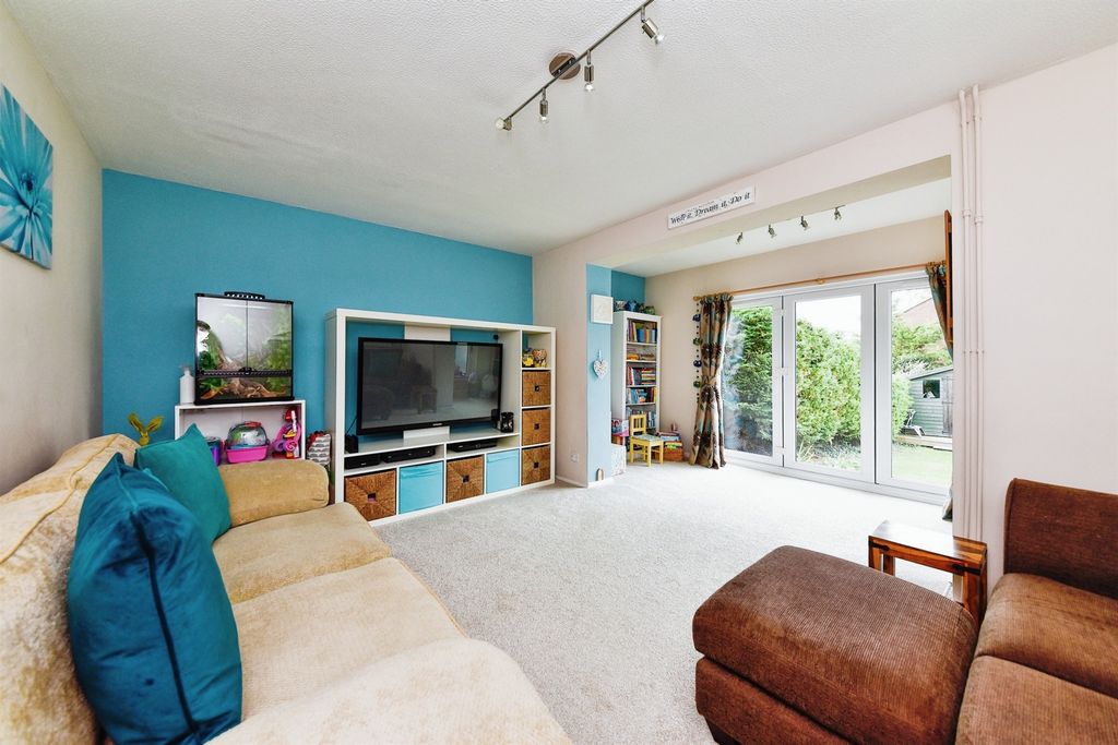 Property photo 2 of 15