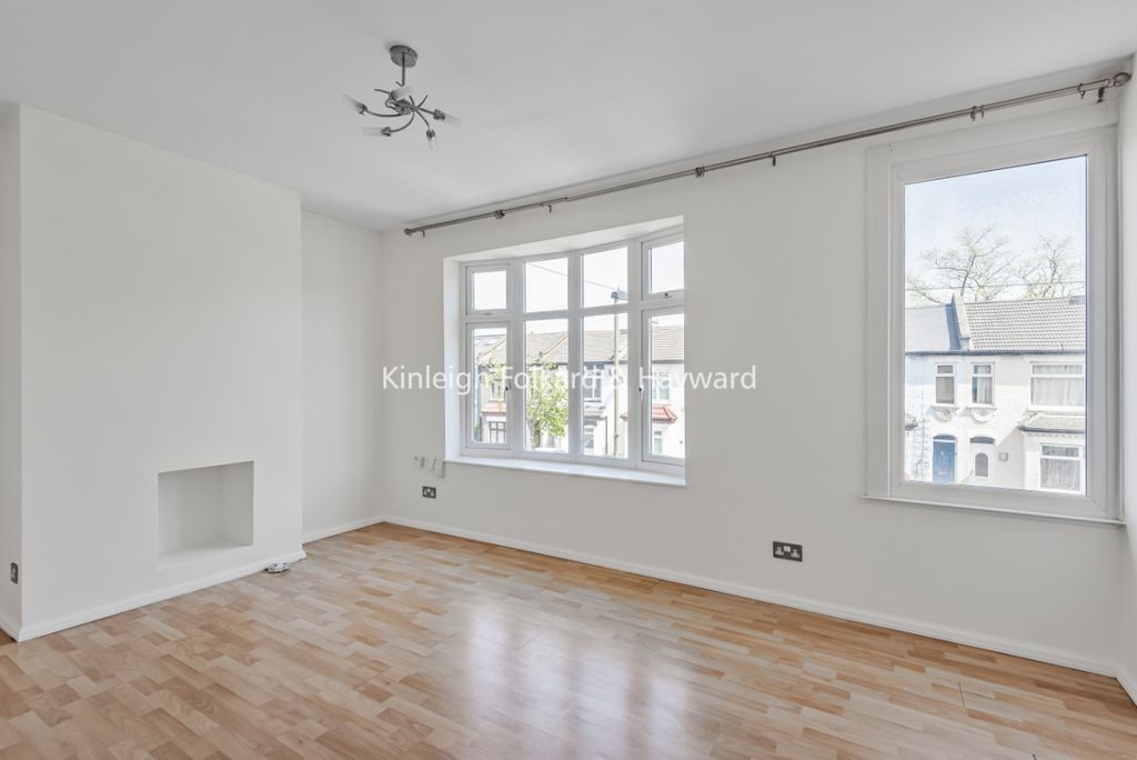 Property photo 3 of 6 8Fd0Be98-1A8E-447E-9