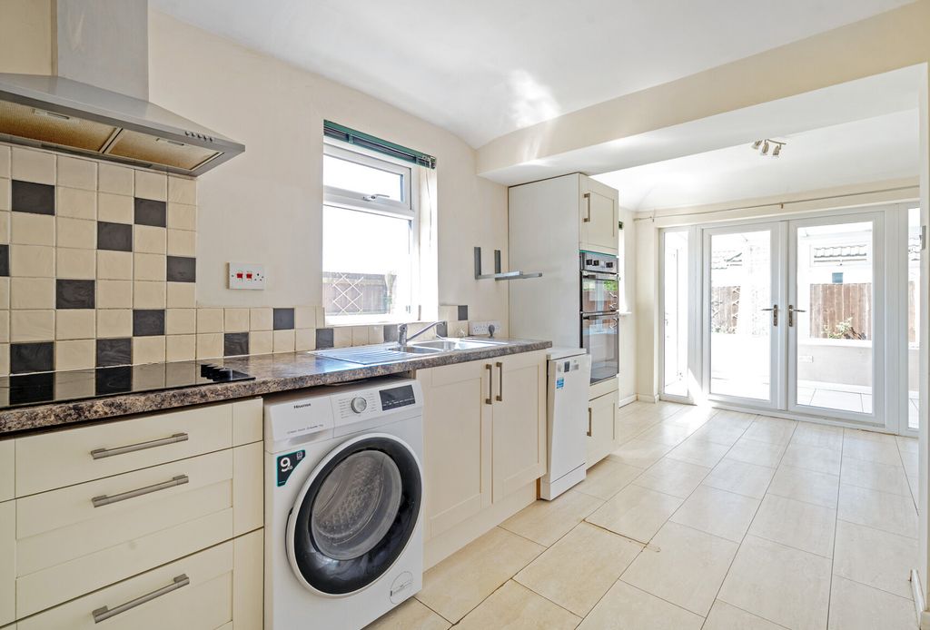 Property photo 3 of 20 10-6819Ebfc655Ca-...