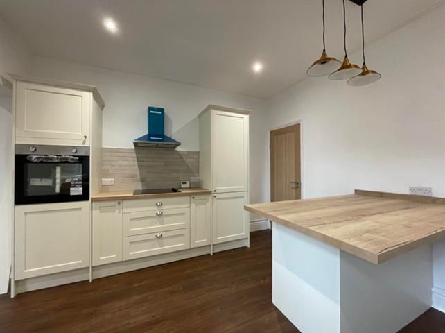 Property photo 3 of 13 Kitchen