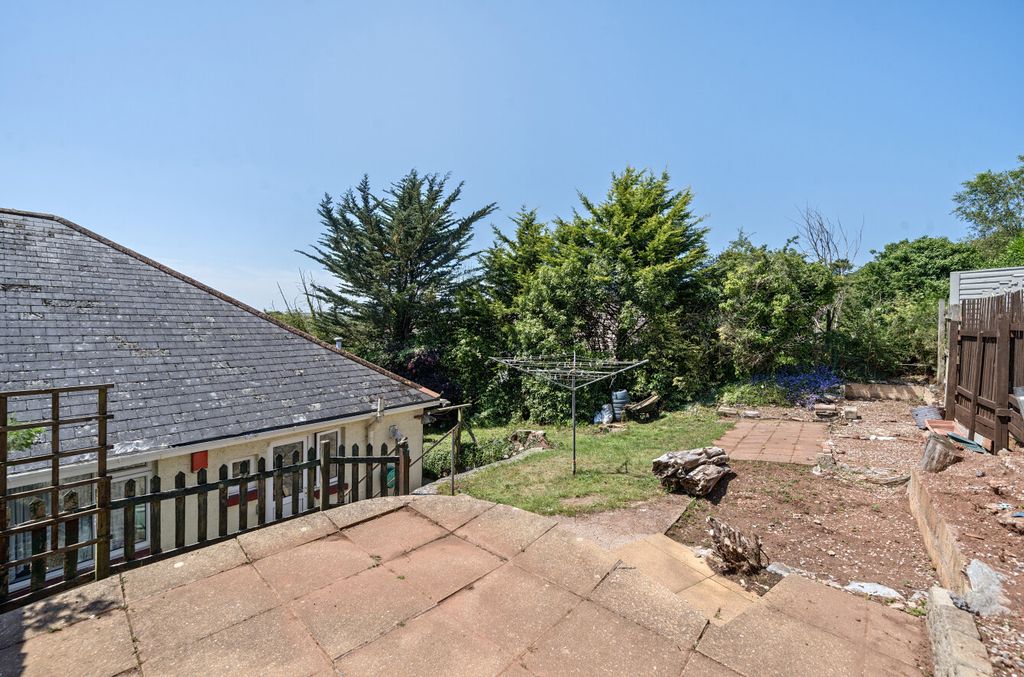 Property photo 2 of 21 1312920-6-6853F92...