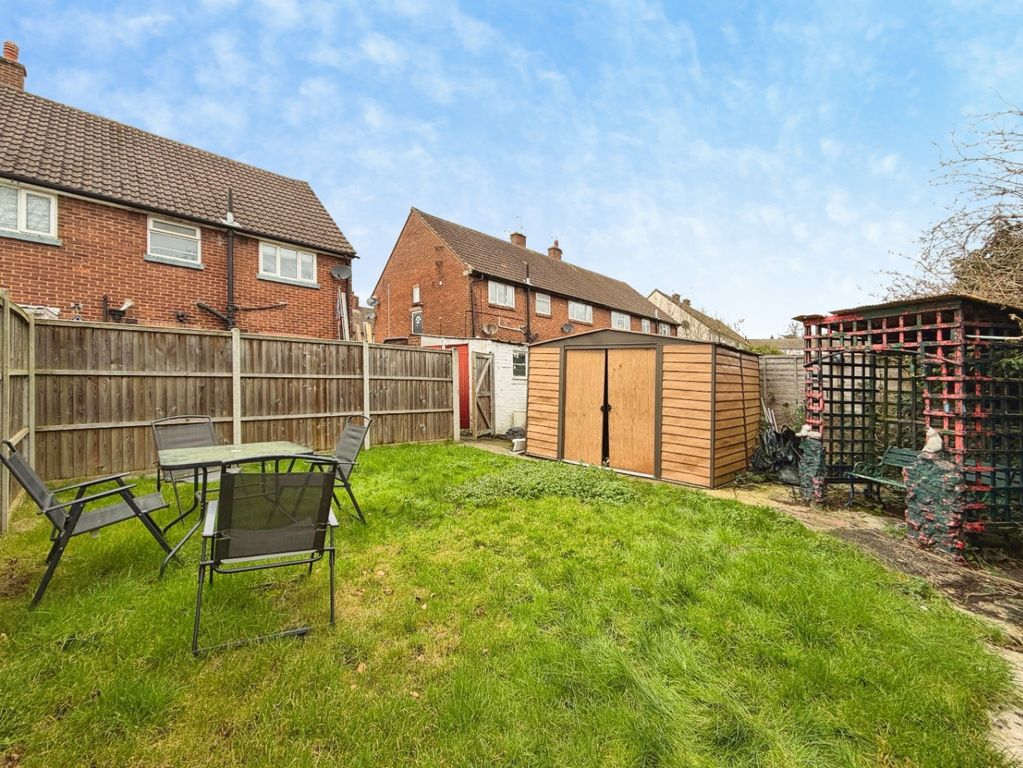 Property photo 2 of 15 4908224