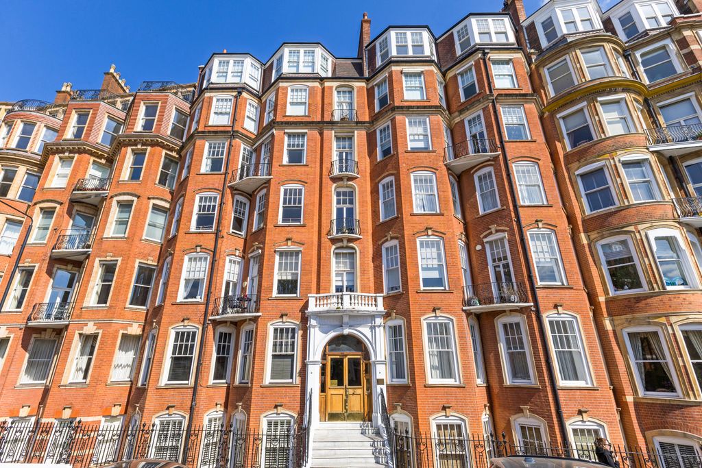 Property photo 1 of 20 Flat 11 Zetland House, Marloes Road, Kensington, London W8 5Lb