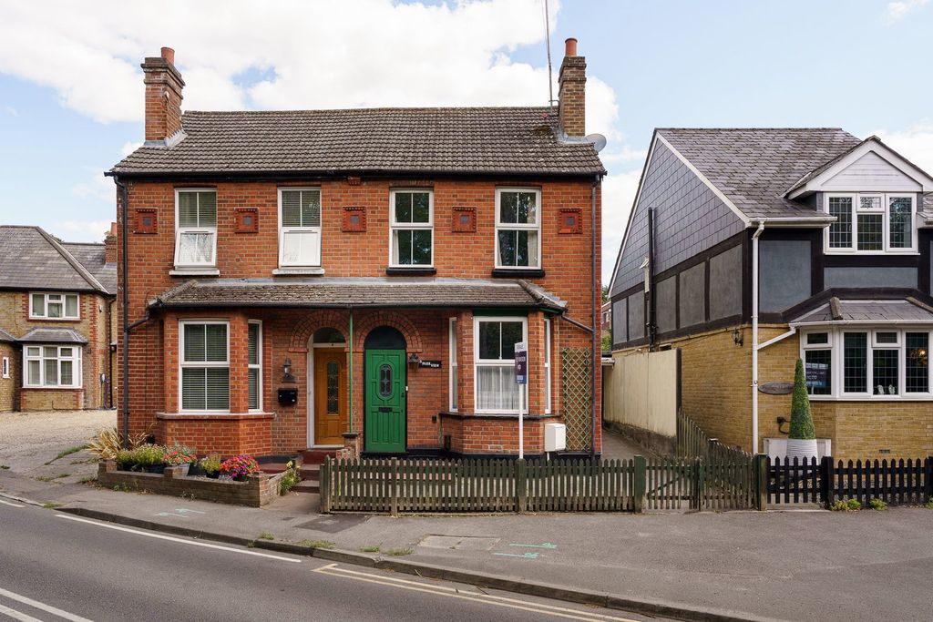 Property photo 2 of 21