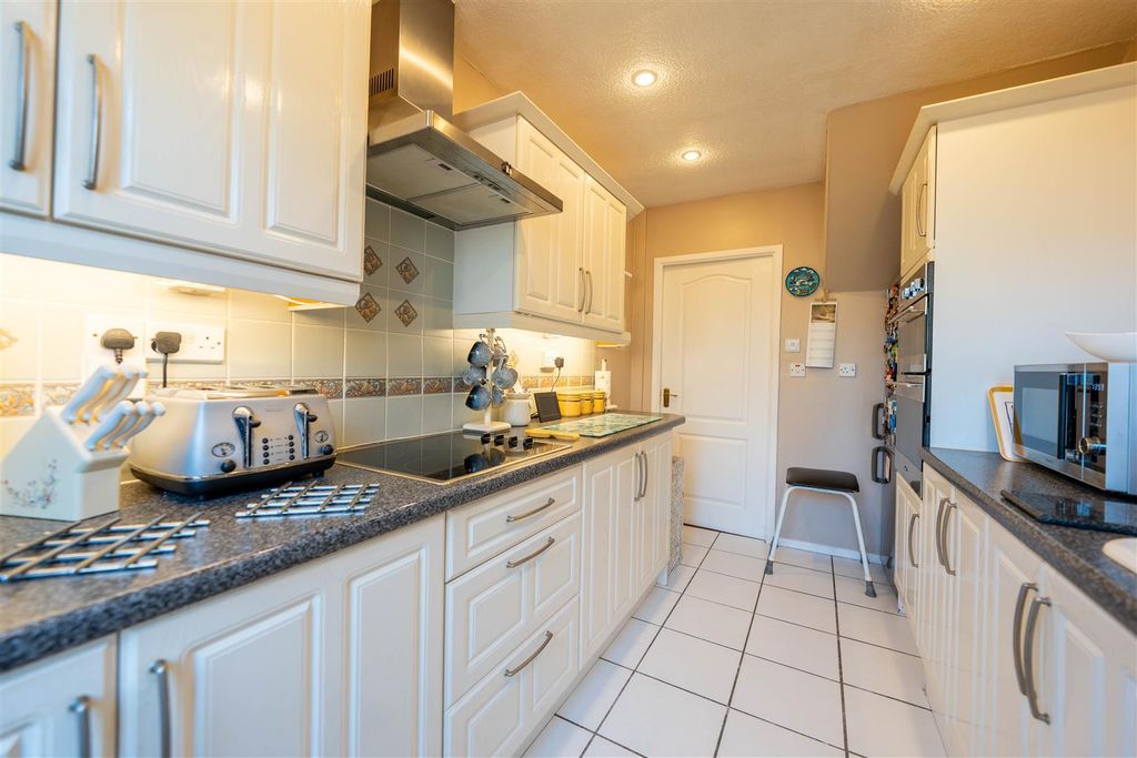 Property photo 3 of 24 Dsc03787-Hdr.Jpg