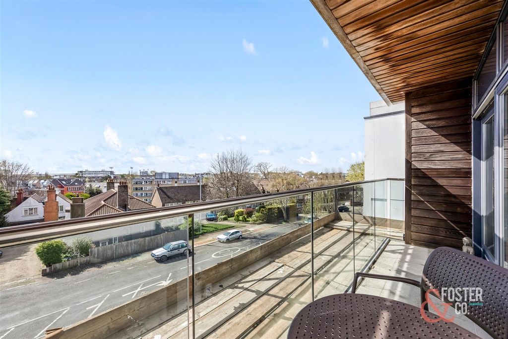 Additional image 4 of 3 bed flat for saleThe Upper Drive, Hove BN3