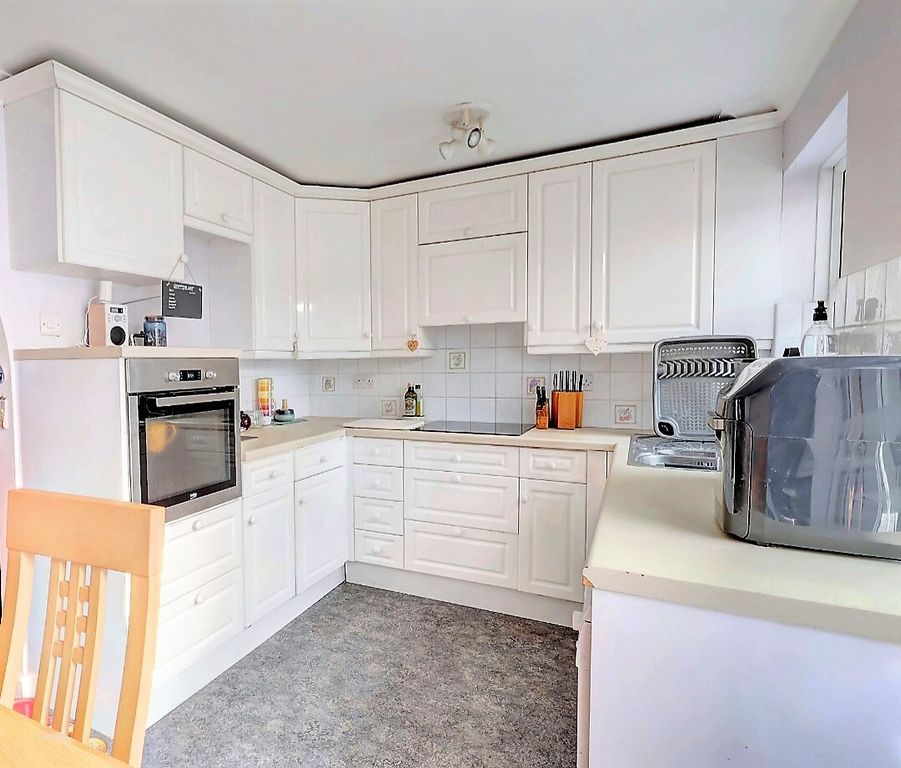 Property photo 3 of 14 Picture No. 15