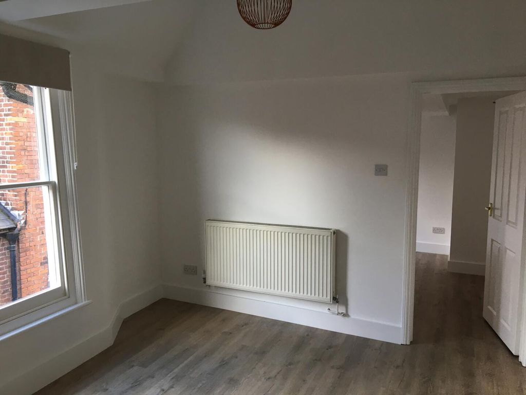 Property photo 2 of 10 Living Room