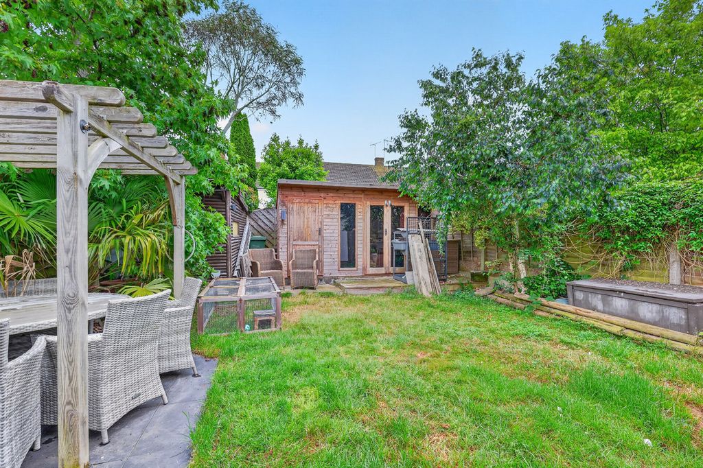 Property photo 2 of 15