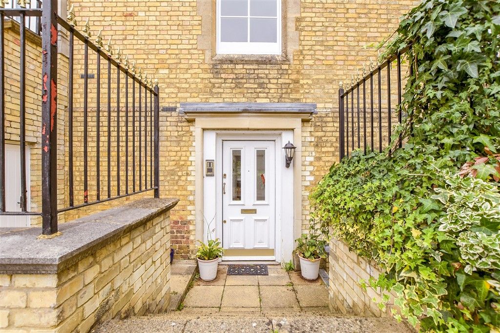 Property photo 1 of 16 External Lifestyle Photograph