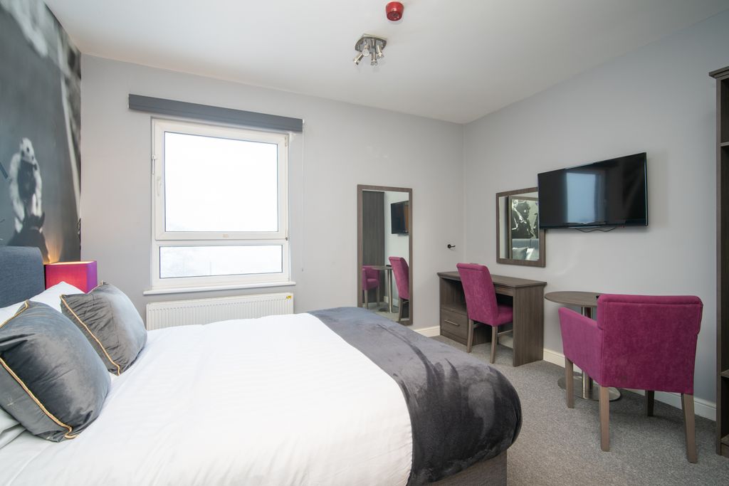 Property photo 1 of 6 R-11