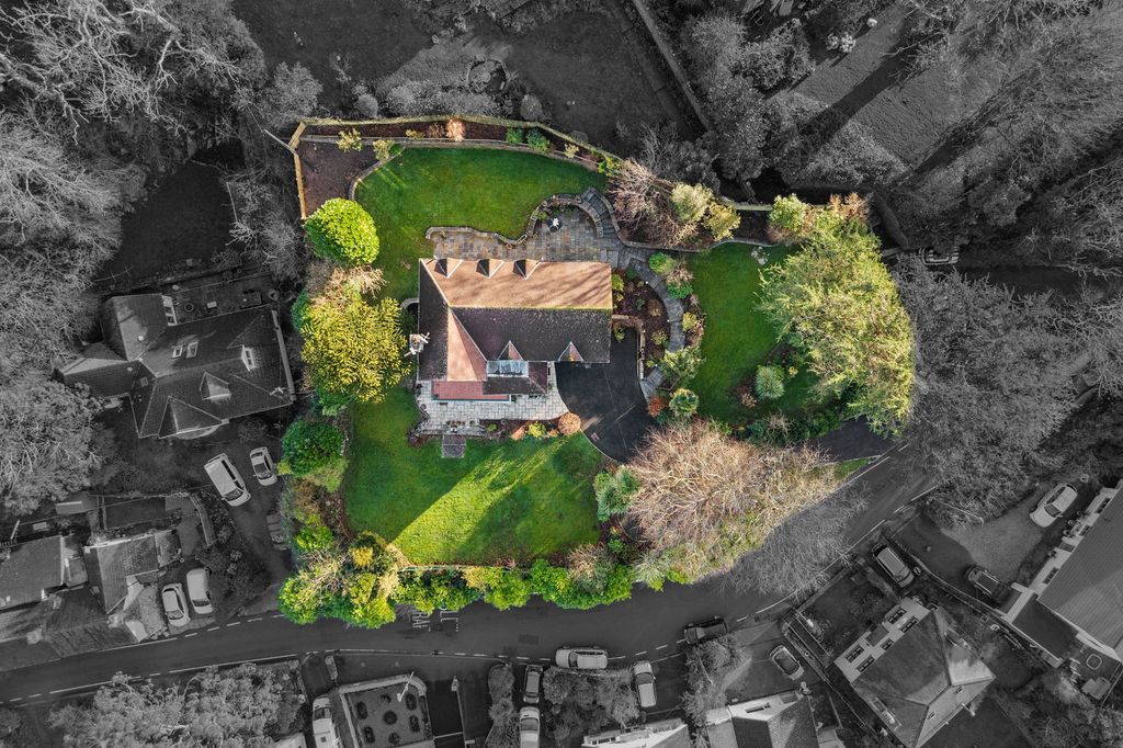 Property photo 3 of 37