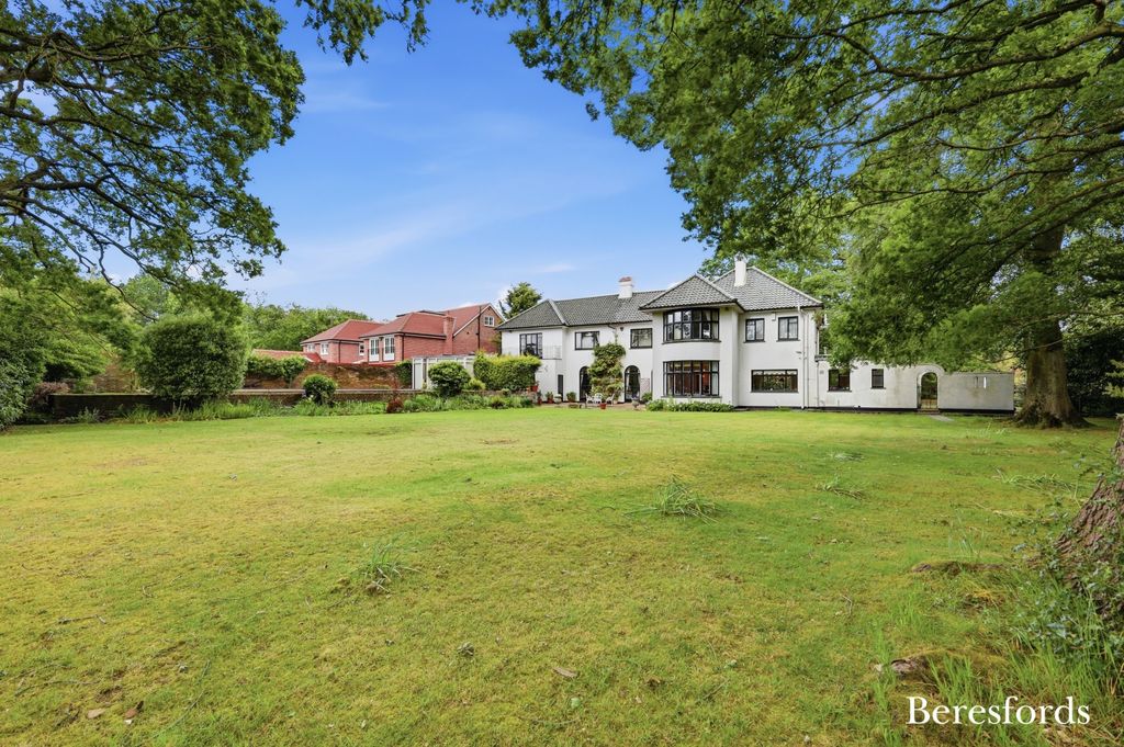 Property photo 2 of 29 Picture No. 43