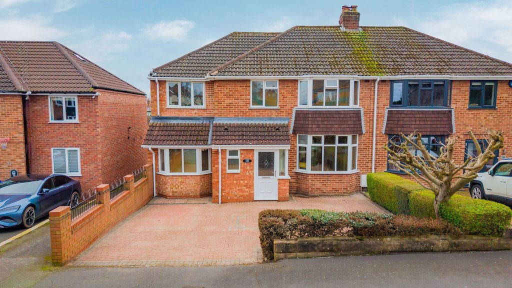 Property photo 2 of 48