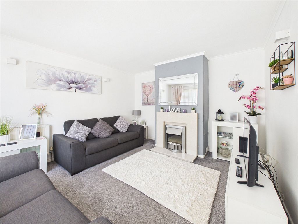 Property photo 2 of 16 Picture No. 03