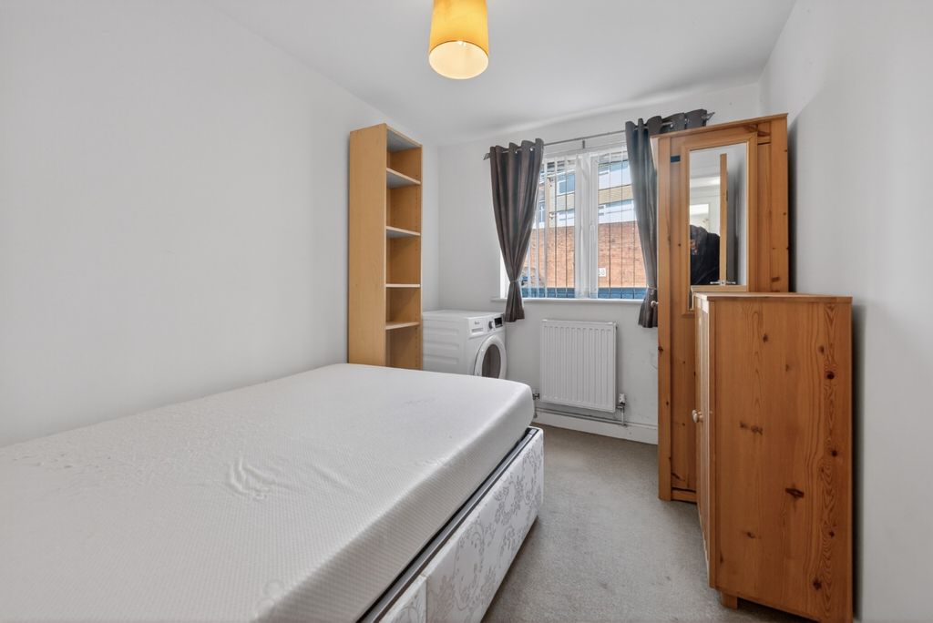 Additional image 6 of 2 bed flat for saleRidgeway Road, Rumney, Cardiff, South Glamorgan CF3