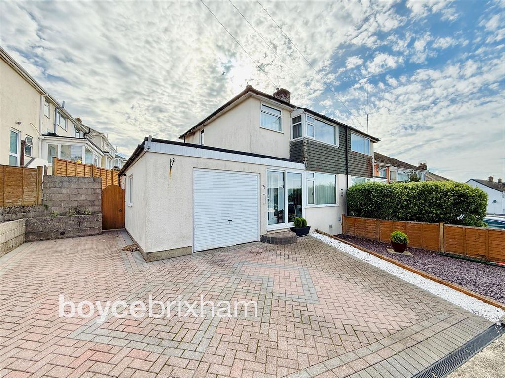 Property photo 1 of 19 Newwatermarkforonlinefront.Jpg