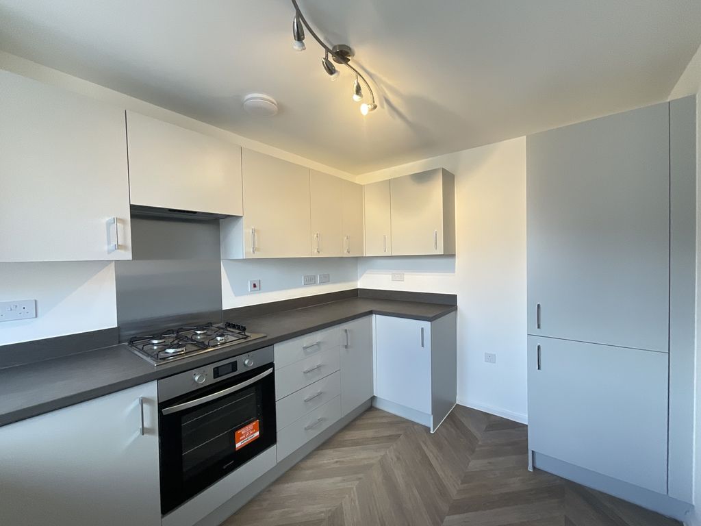 Property photo 3 of 14 Img_0951