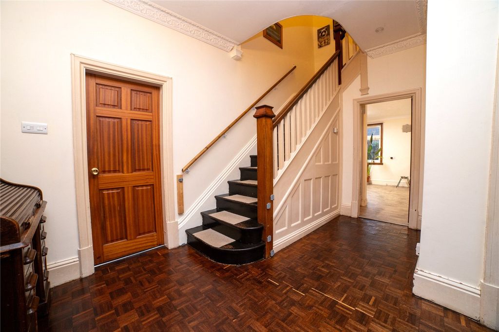 Property photo 2 of 29 Entrance Hall