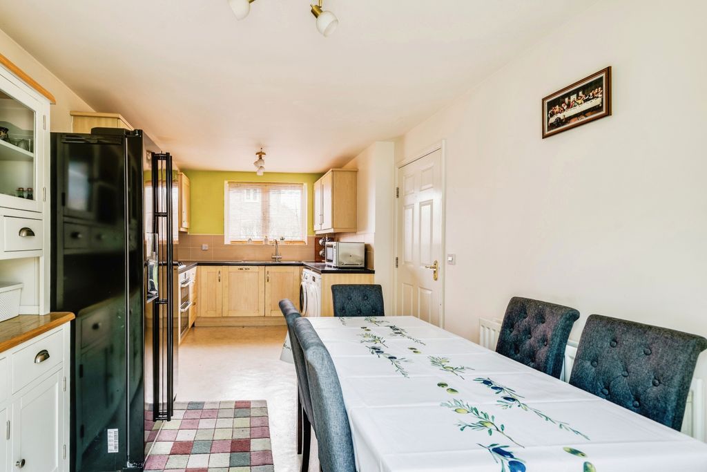 Property photo 3 of 15 Dining Room