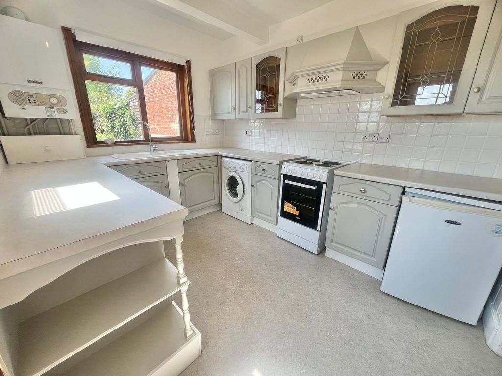 Property photo 2 of 13 Picture No. 16