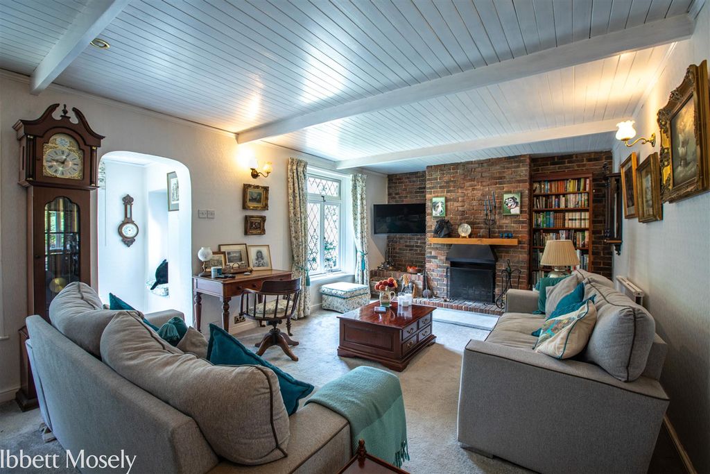 Property photo 2 of 17 56 Living Room.Jpg