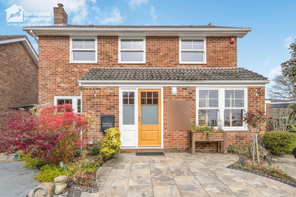 Property photo 1 of 19 Front View