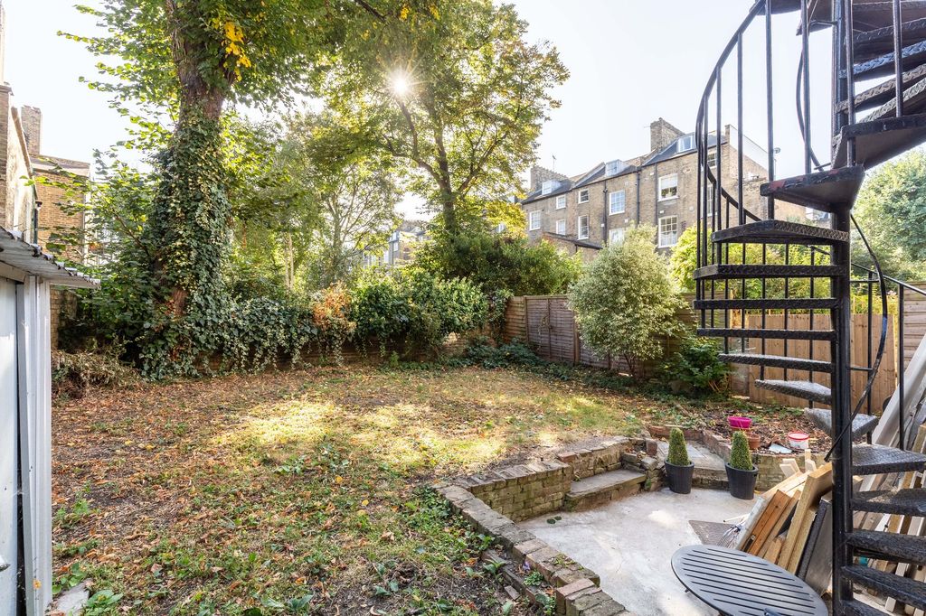 Property photo 3 of 14