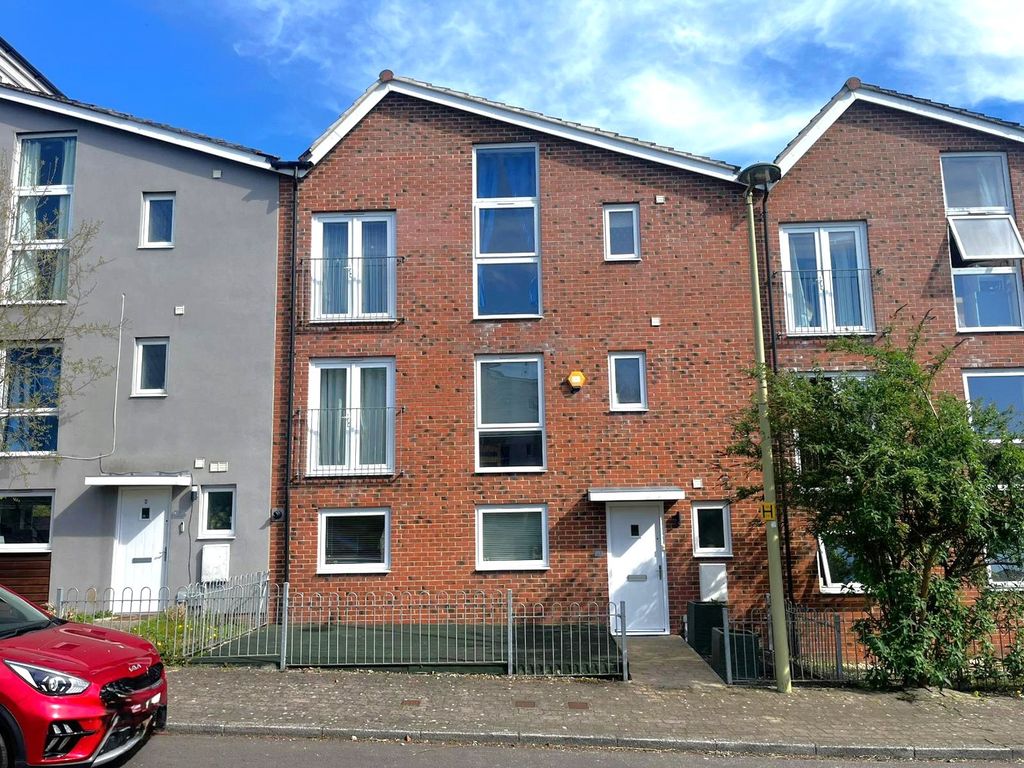 Property photo 1 of 16 Picture No. 02