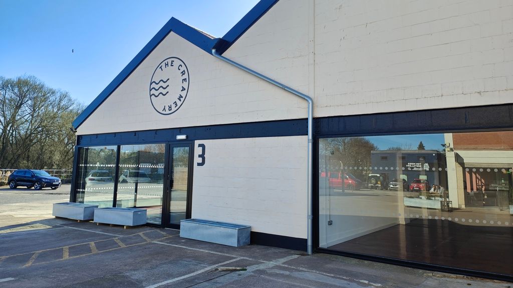 Property photo 1 of 3 Photo 2