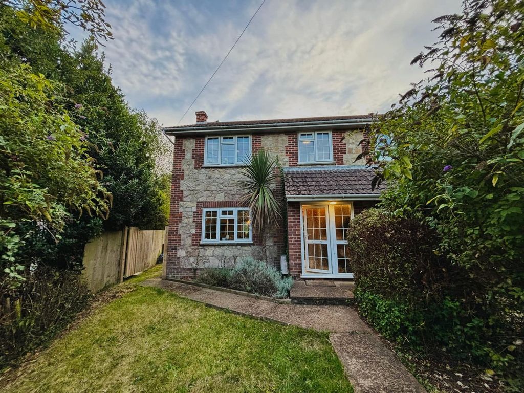 Property photo 1 of 18 Front