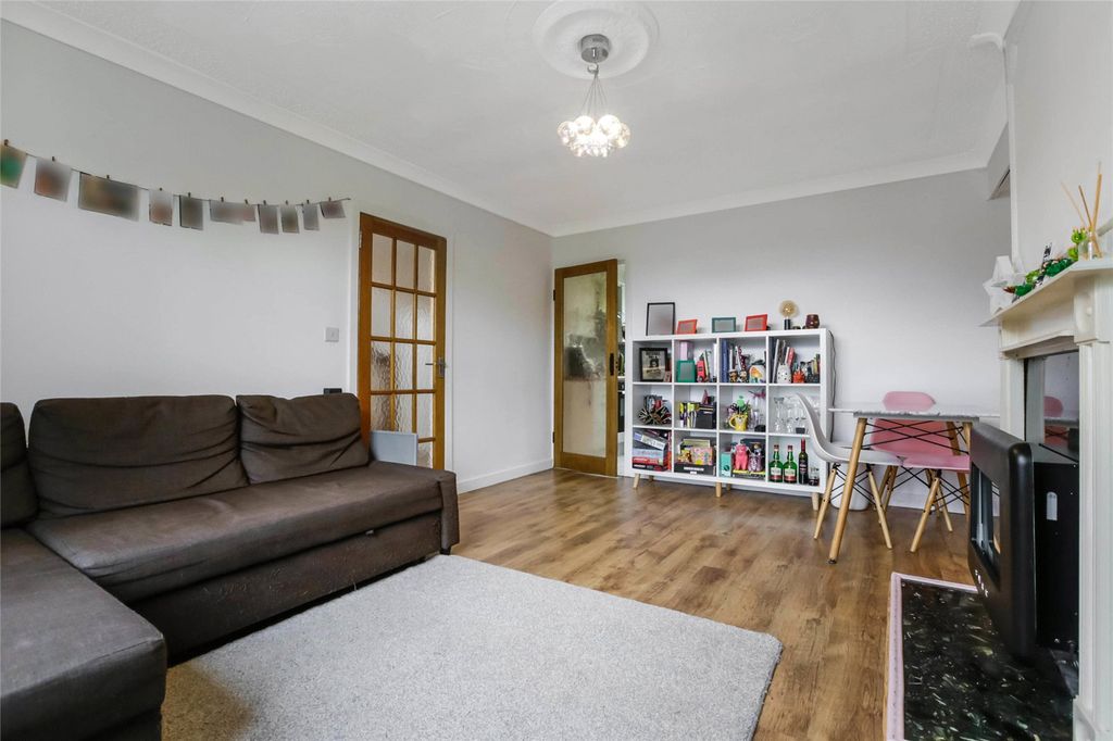 Property photo 3 of 18 Picture No. 13