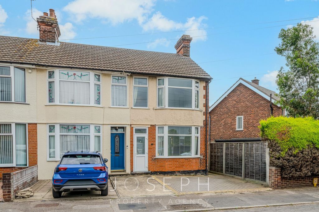 Property photo 1 of 23