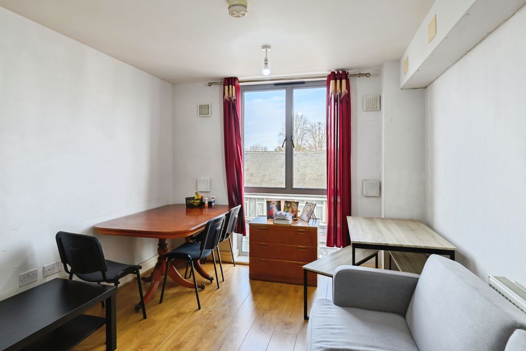 Property photo 3 of 13 Living Kitchen