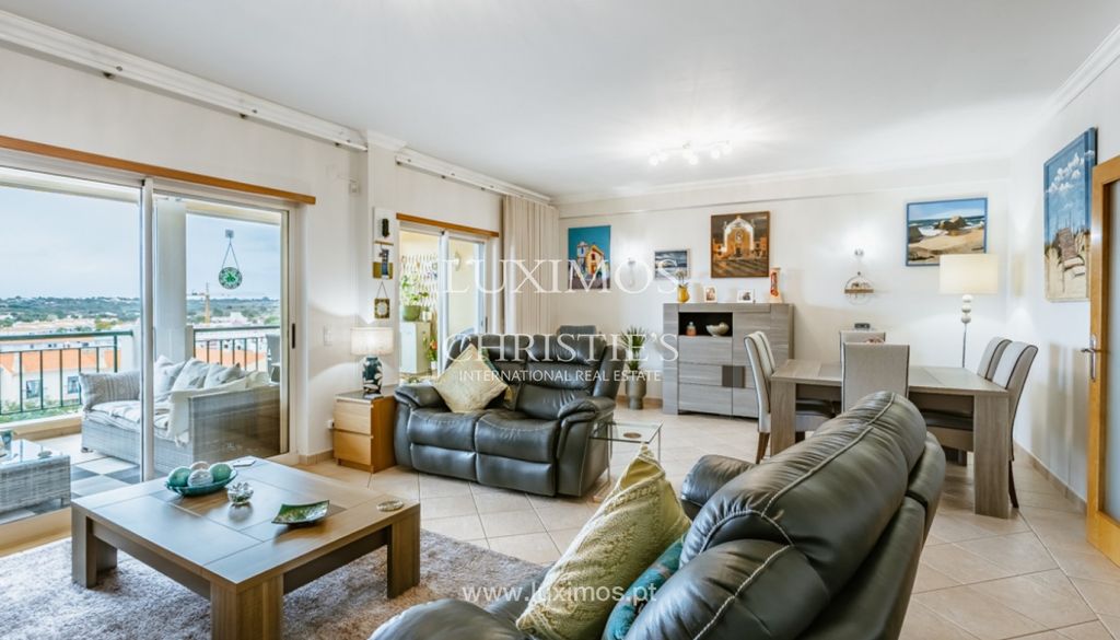 Property photo 2 of 27