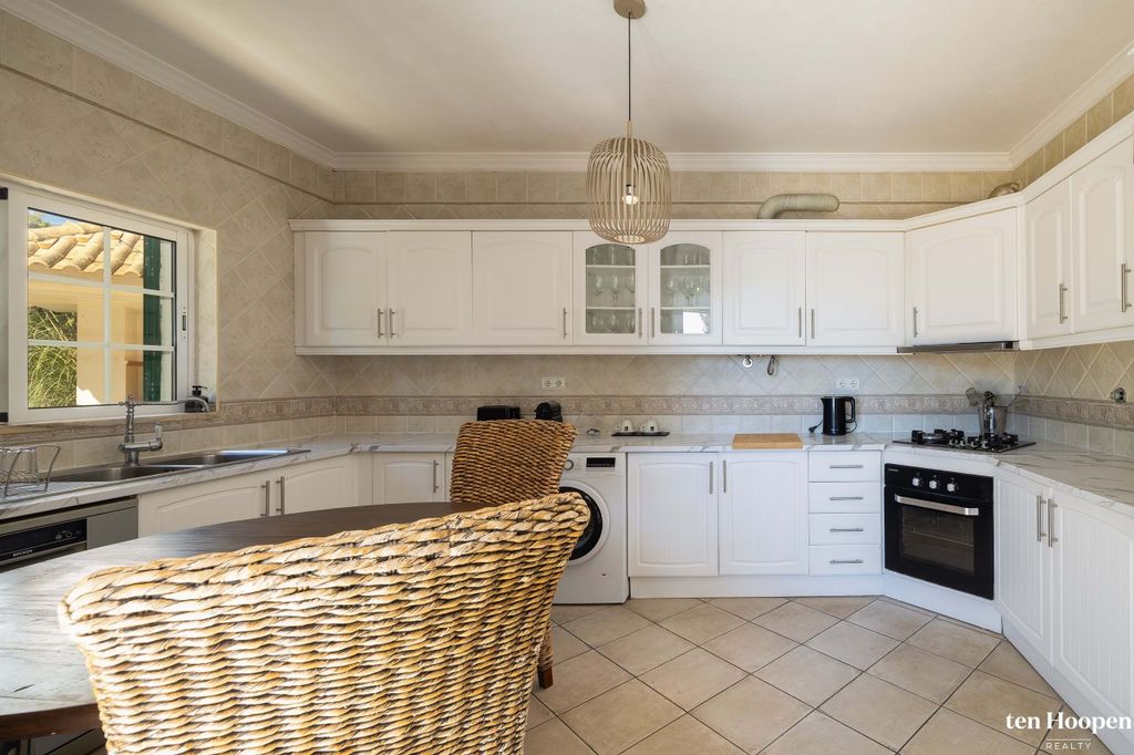 Property photo 3 of 30