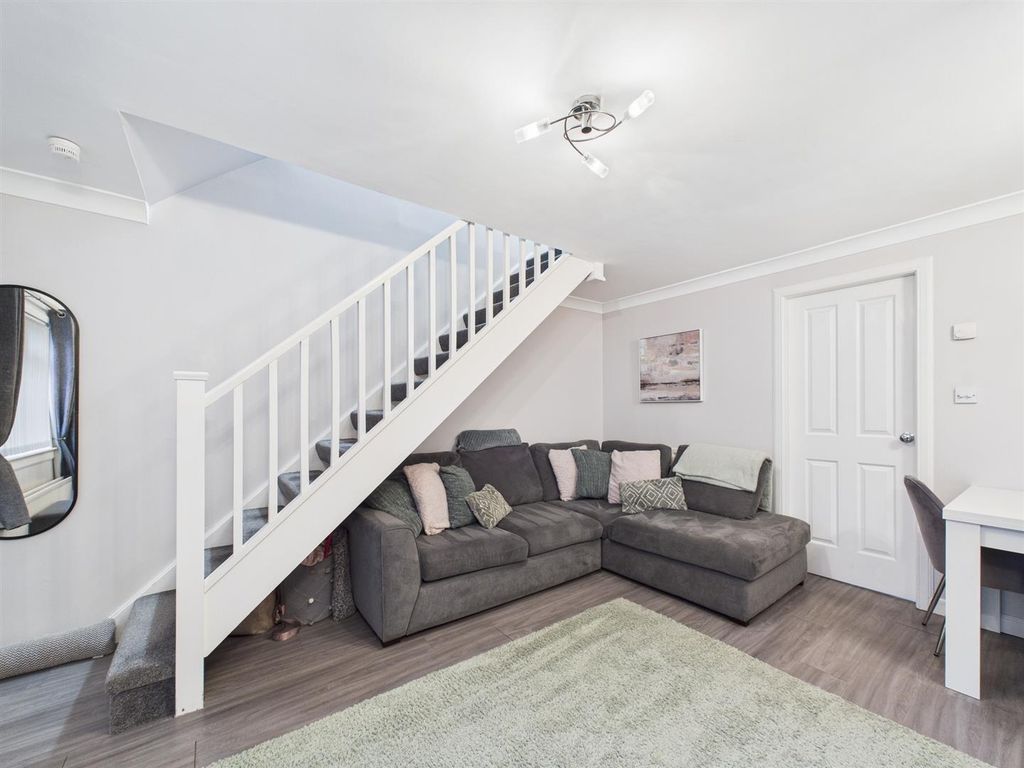 Property photo 3 of 14 Cam01486G0-Pr0963-Still005.Jpg