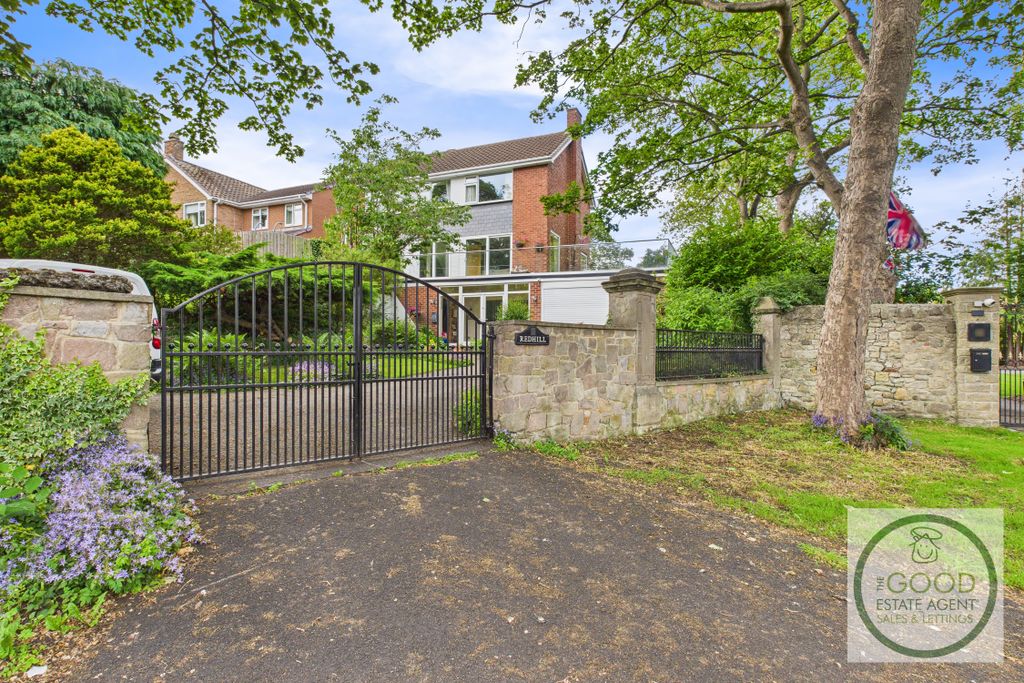 Property photo 1 of 35