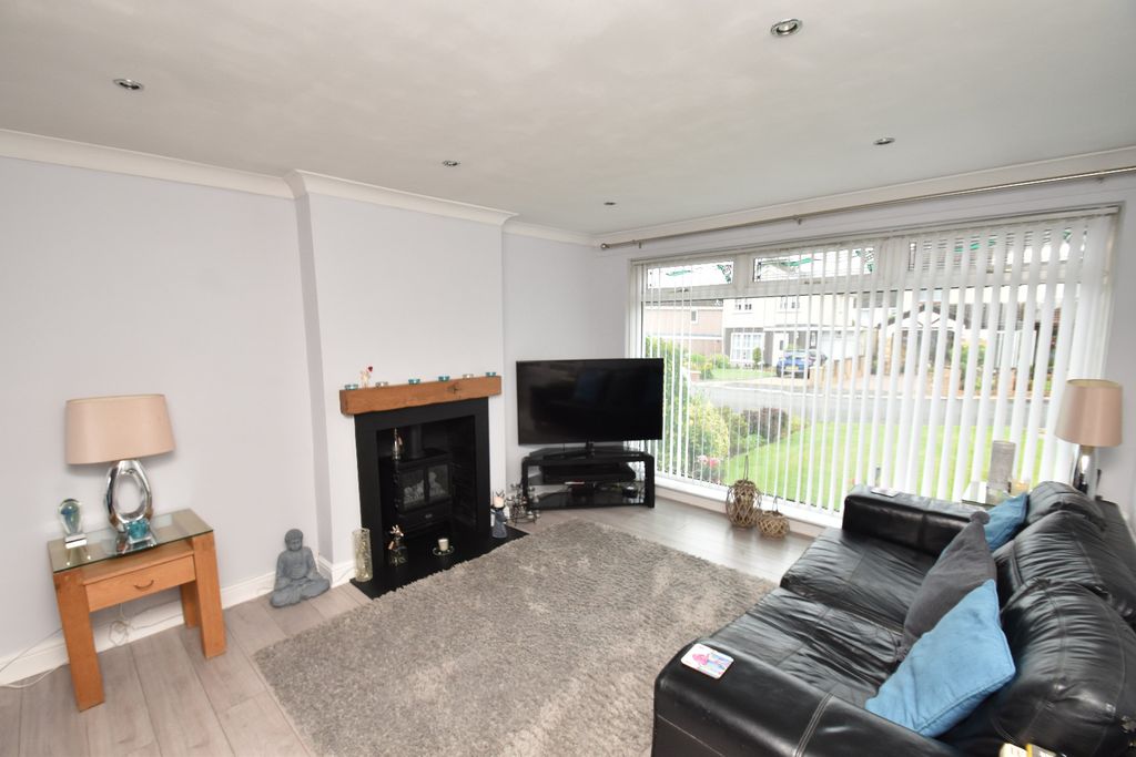 Property photo 2 of 25 4431773