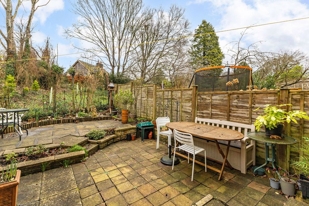 Property photo 2 of 11