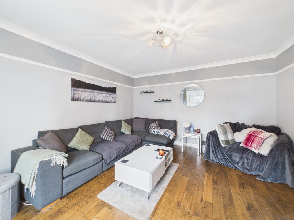 Property photo 3 of 21