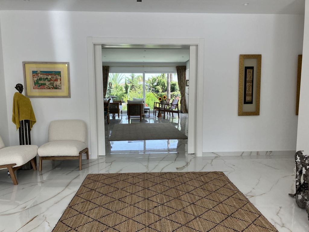 Property photo 3 of 18