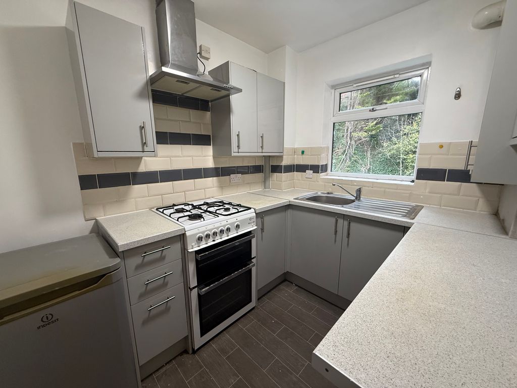 Property photo 2 of 6 Img_7863