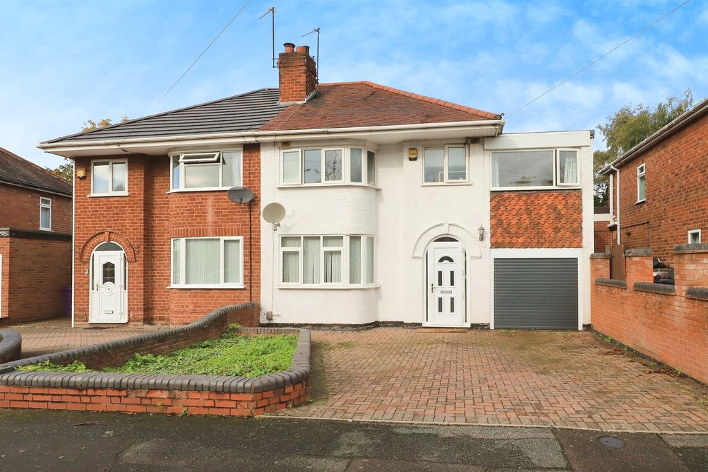 Property photo 1 of 15