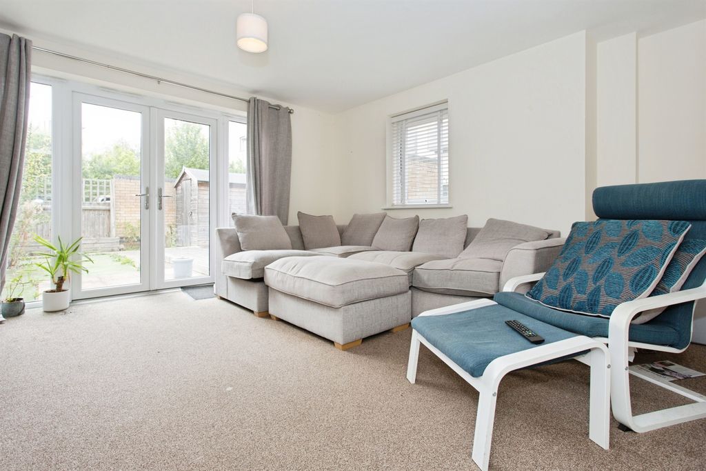 Property photo 3 of 17