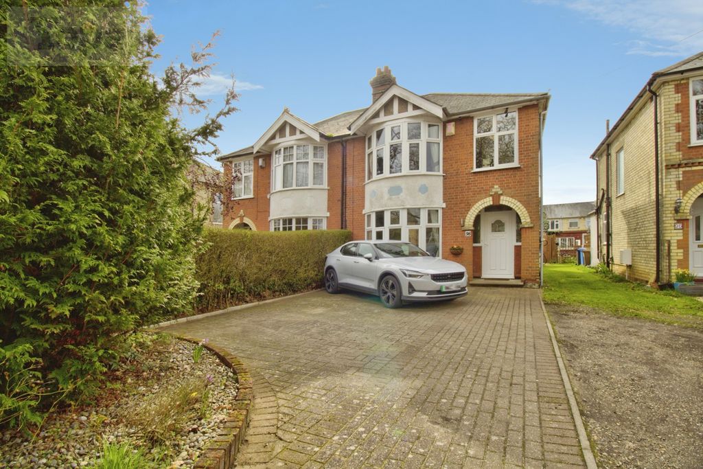 Property photo 1 of 18 E9c81c32-A2