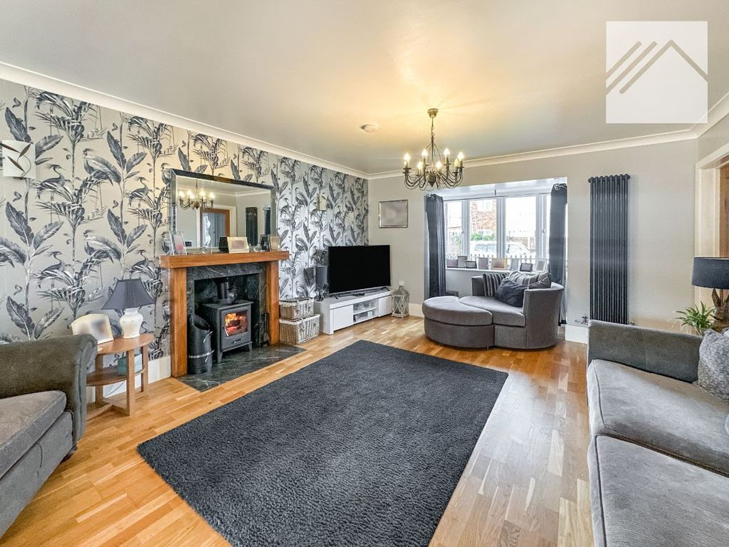 Property photo 2 of 26