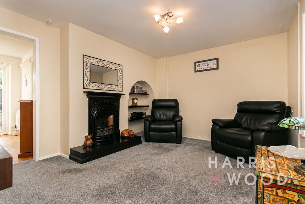 Property photo 3 of 18 4582574