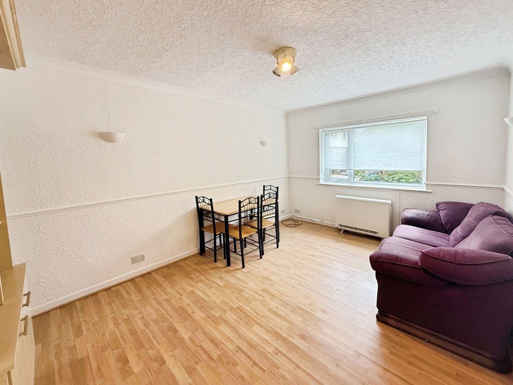 Property photo 2 of 10 Picture No. 09