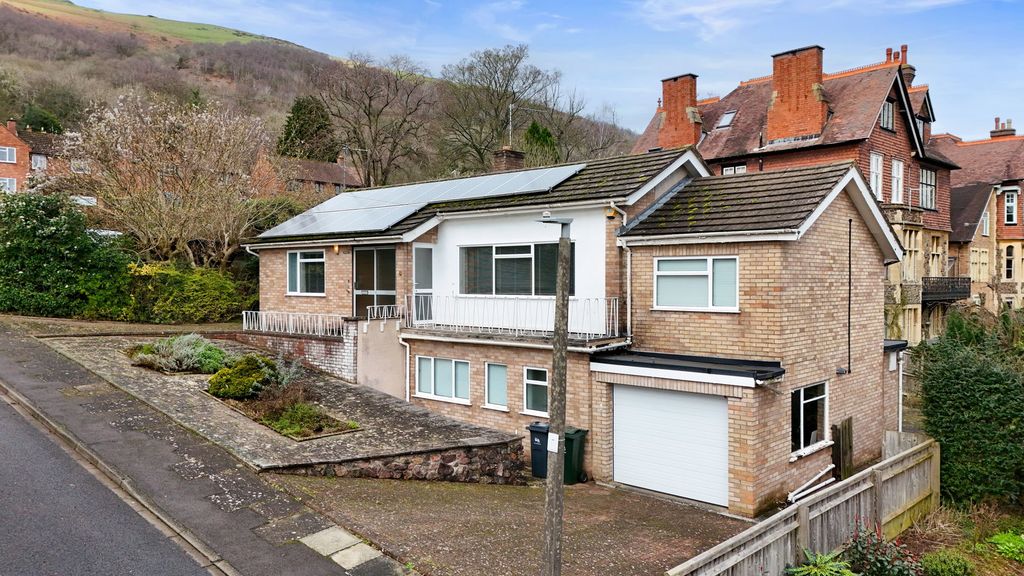 Property photo 1 of 19